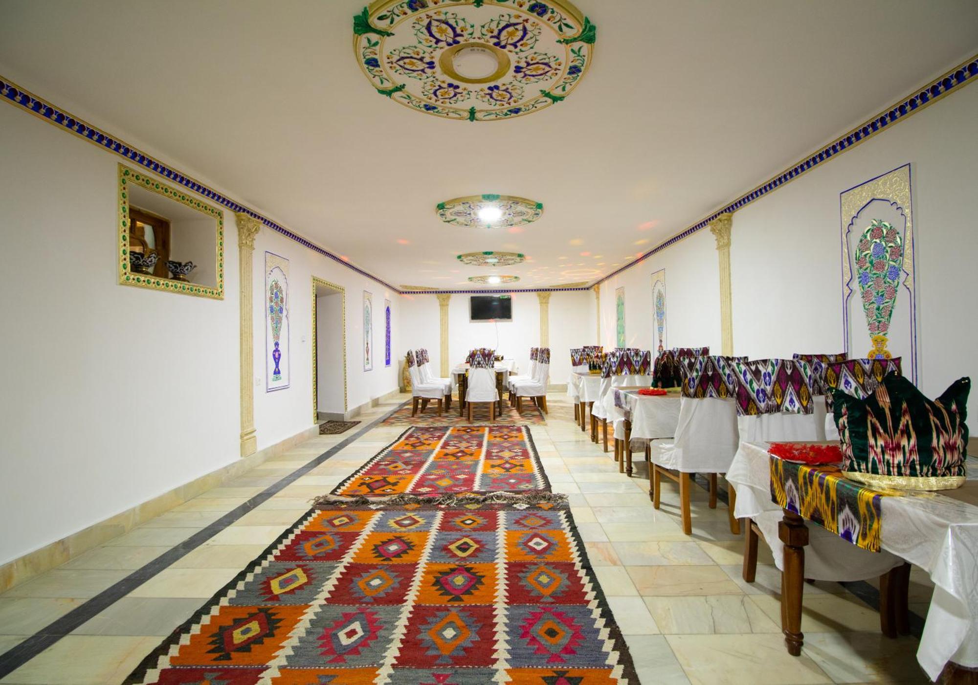 Hotel Zaringiz In Boutique Bukhara Esterno foto