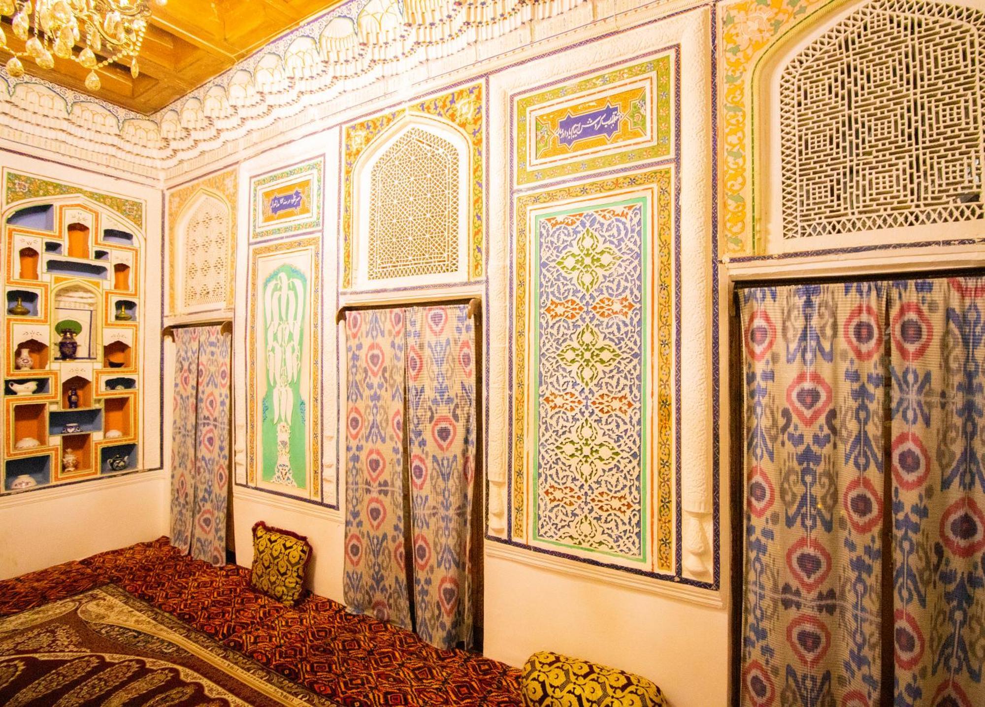 Hotel Zaringiz In Boutique Bukhara Esterno foto