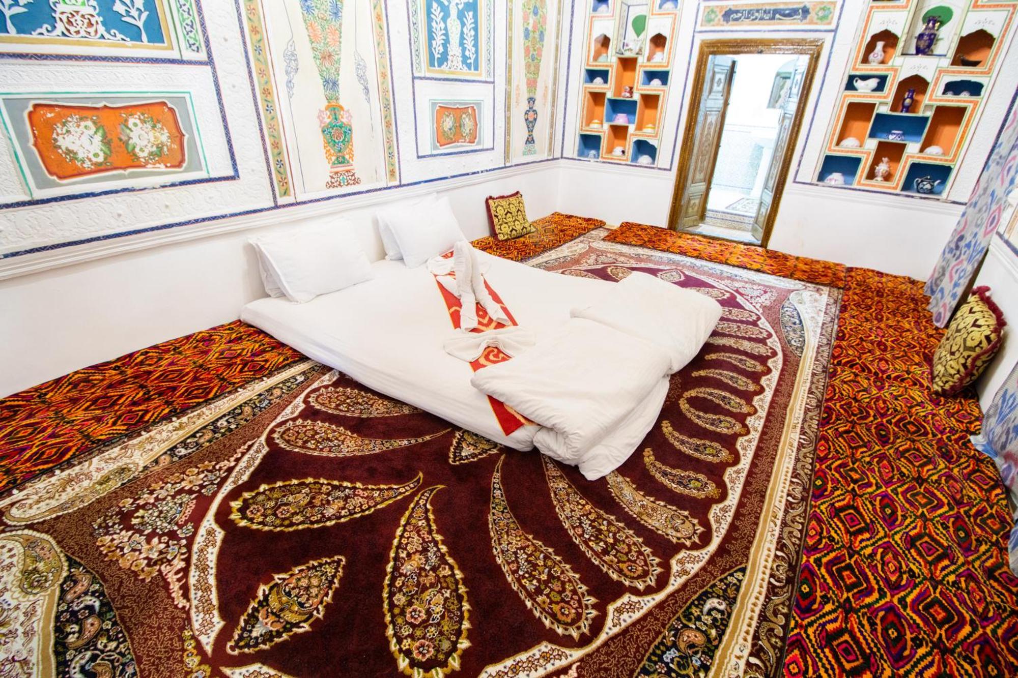 Hotel Zaringiz In Boutique Bukhara Esterno foto