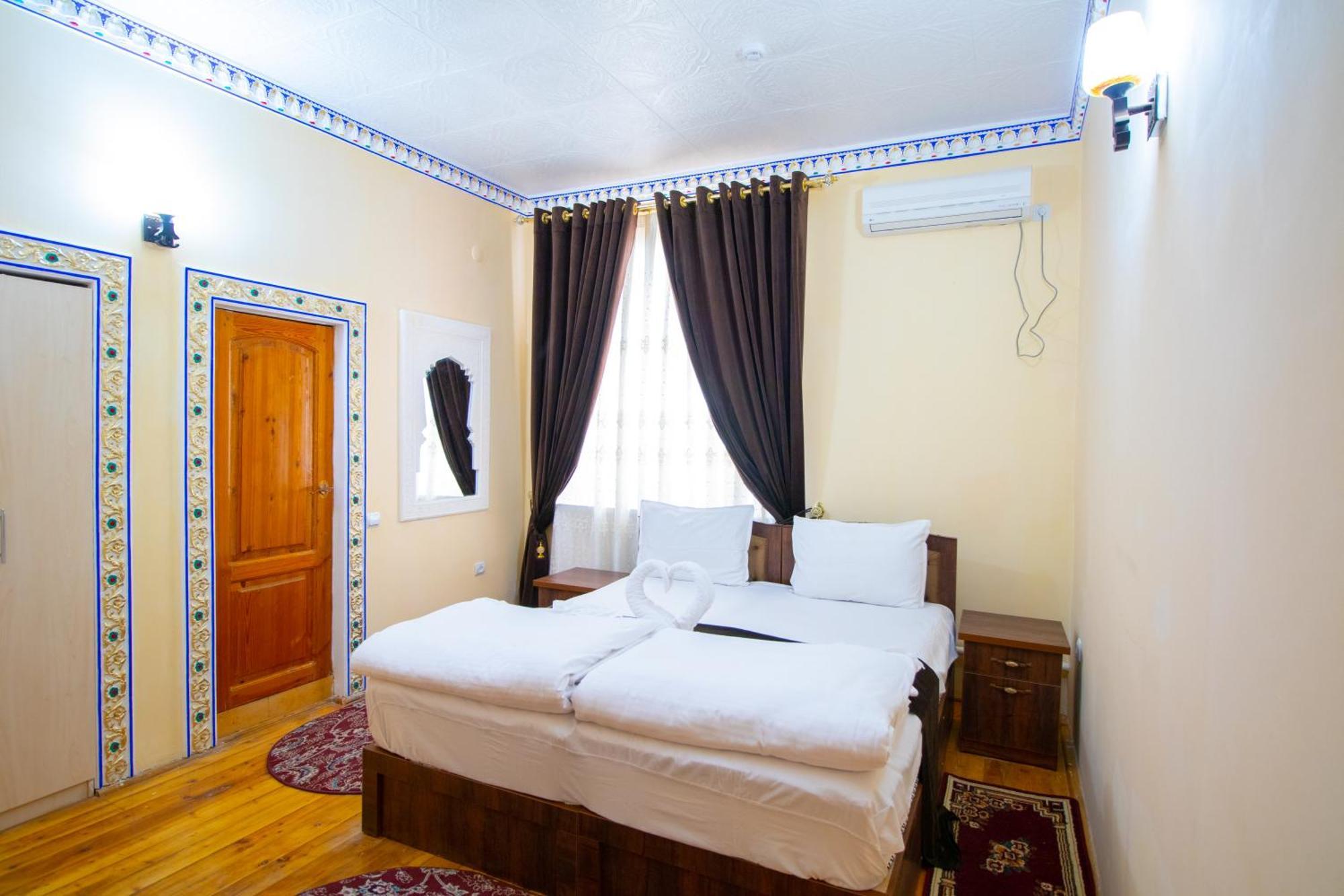 Hotel Zaringiz In Boutique Bukhara Esterno foto