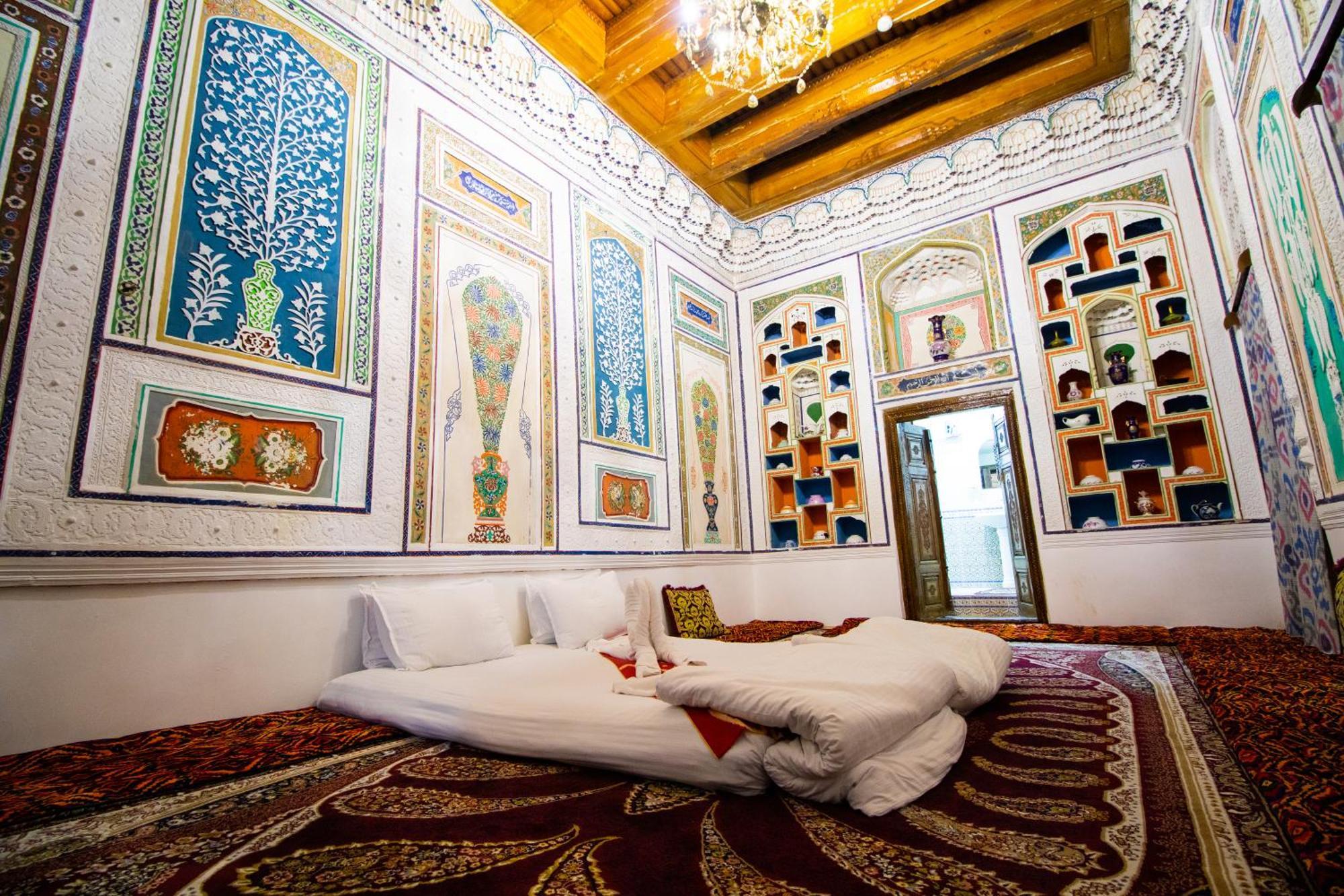 Hotel Zaringiz In Boutique Bukhara Esterno foto